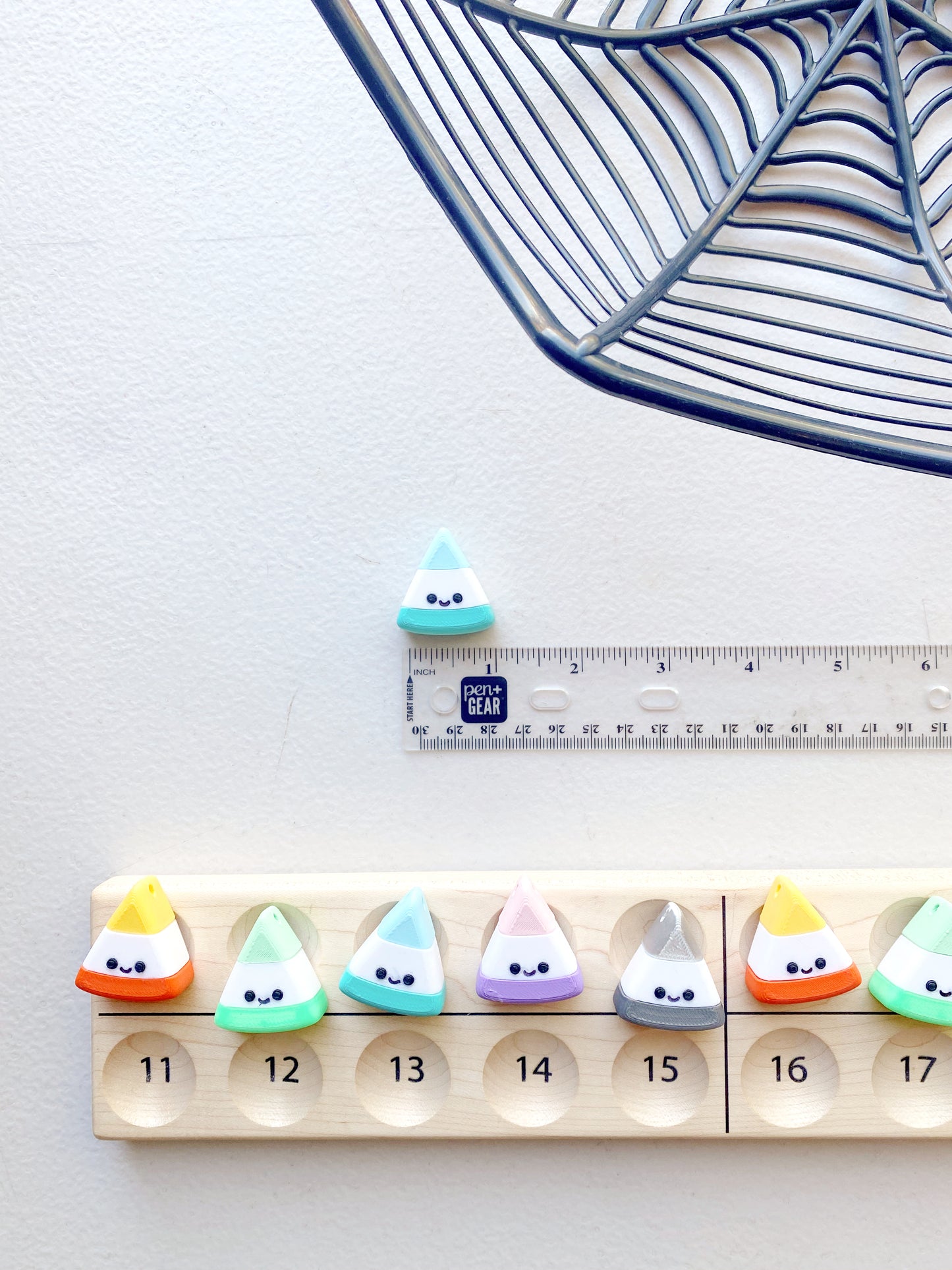 5 Rainbow Candy Corns